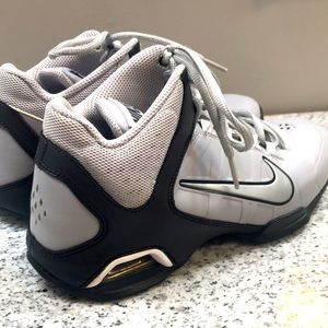 Nike Air Visi Pro 4 shoes